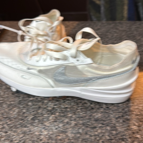 New ladies waffle white Nikes - Picture 9 of 13